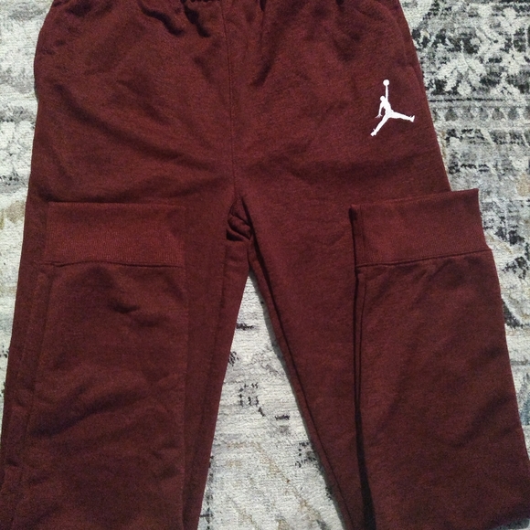 Nw Jordan pants boys youths size XL (13_15y)  color:Red wine - Picture 7 of 9
